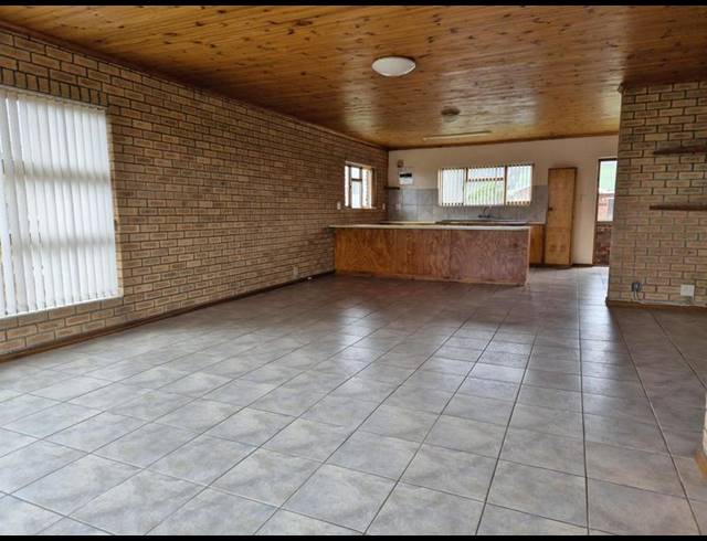 2 BEDROOM HOUSE FOR SALE IN FRANSKRAAL